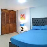 Oferta frente a la playa Cartagena . En, Sp, It.
